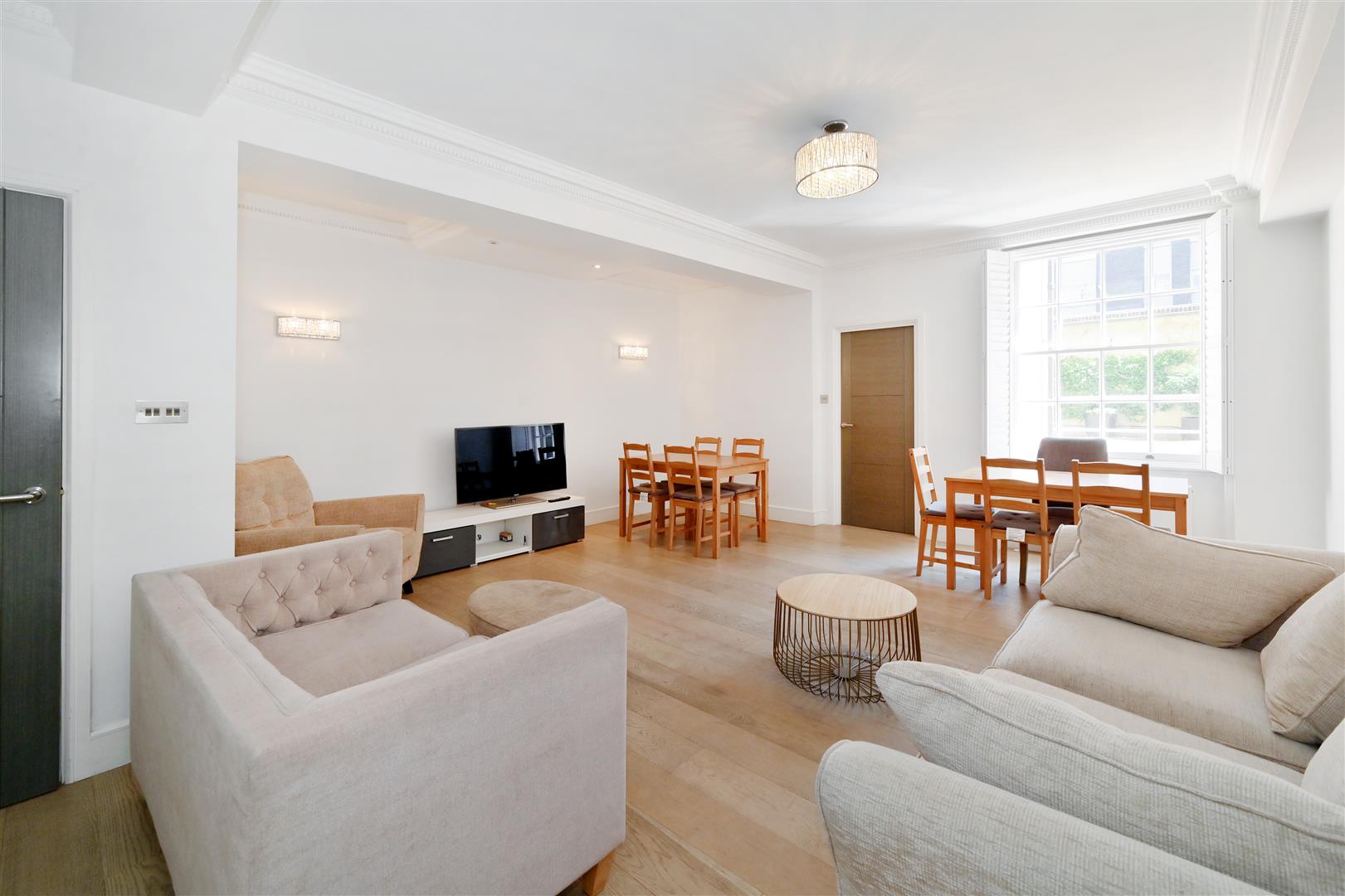 Flat Baker Street in City of Westminster