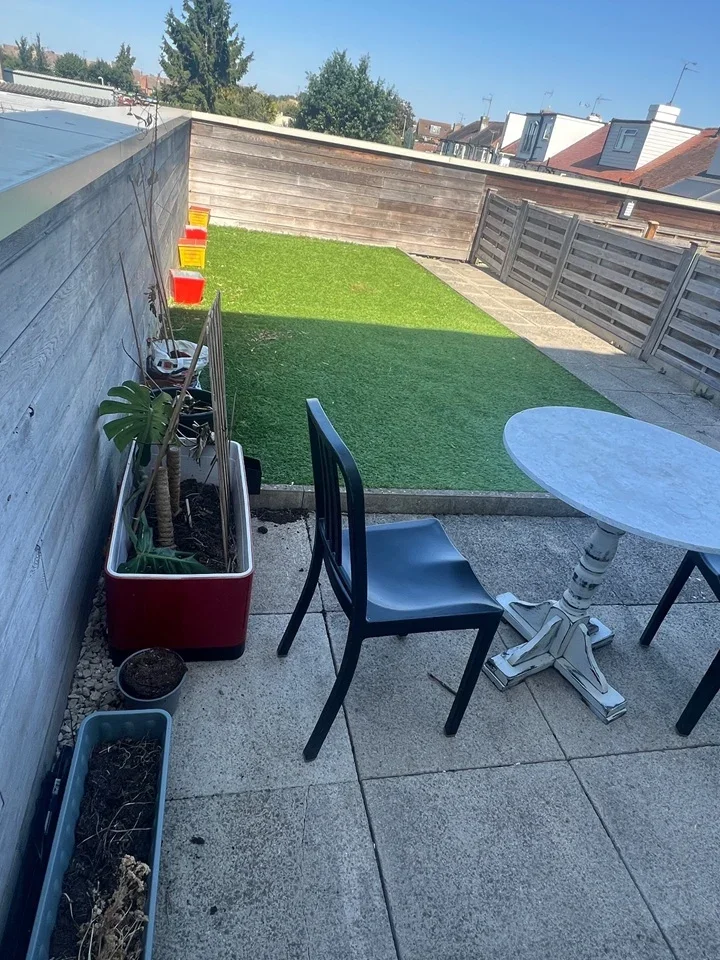 Flat Ashtree Crescent in Chelmsford