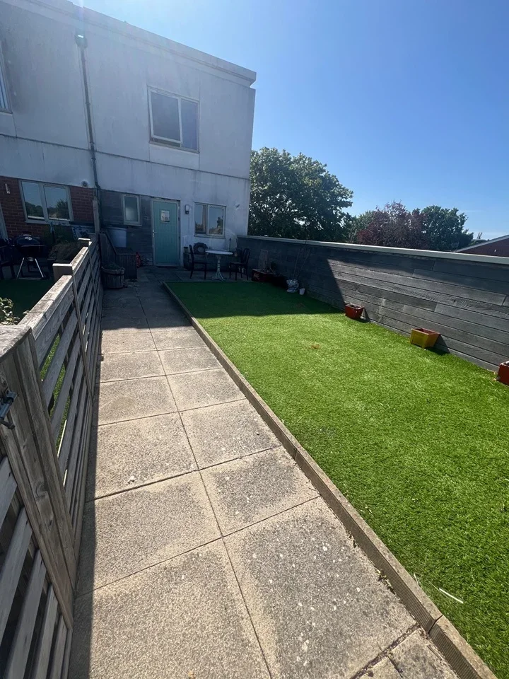 Flat Ashtree Crescent in Chelmsford