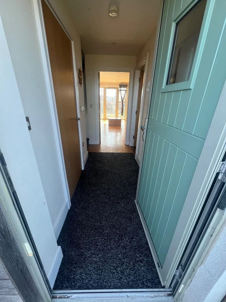 Flat Ashtree Crescent in Chelmsford