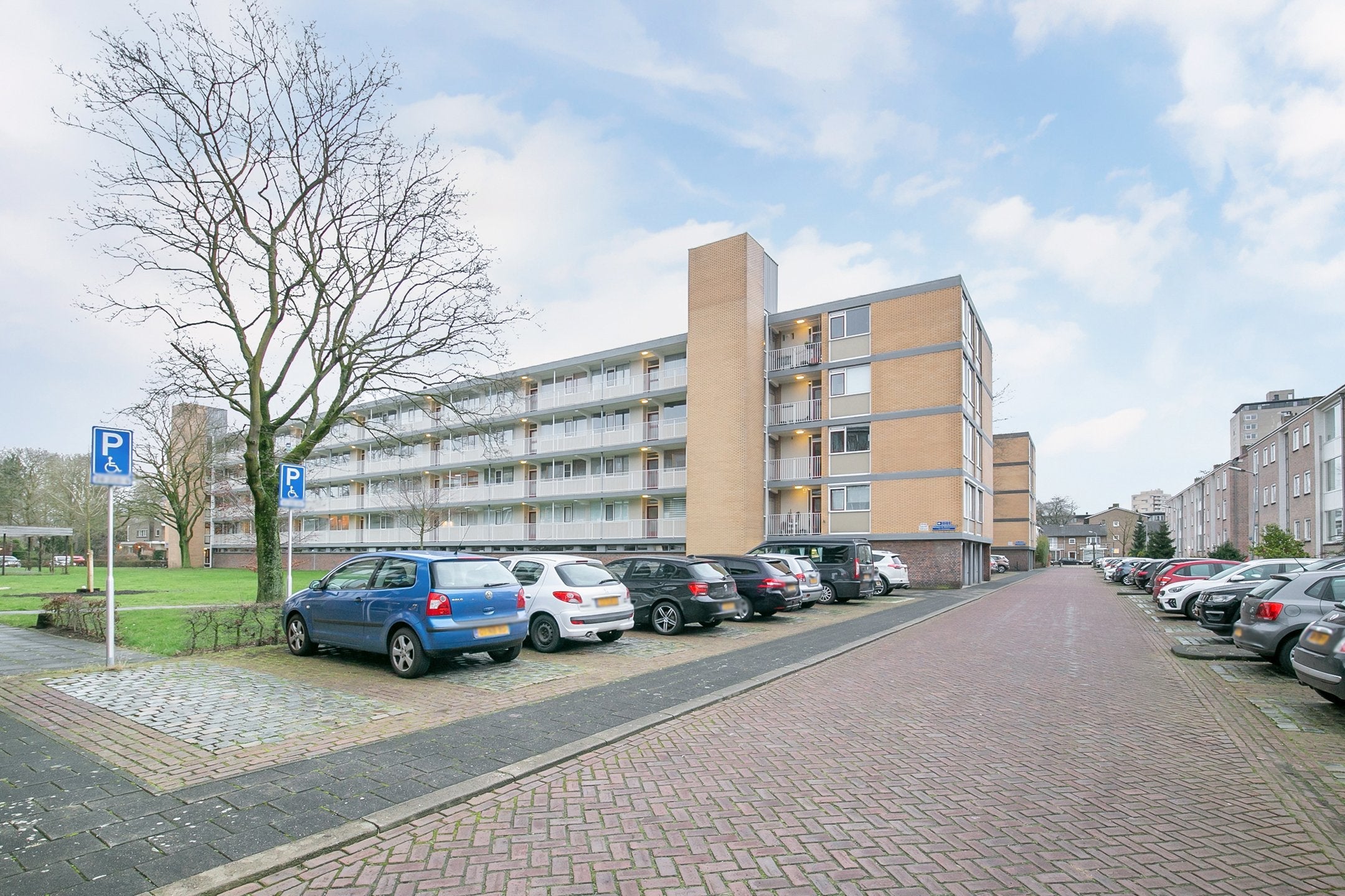 Appartement te huur: Philippus de Montestraat 42, 'S-Hertogenbosch