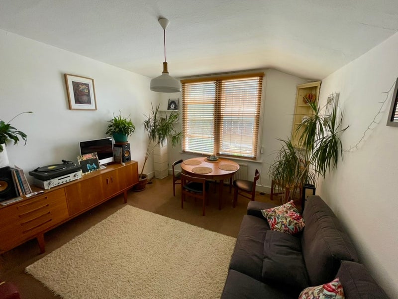 Room Elder Avenue in Greater London