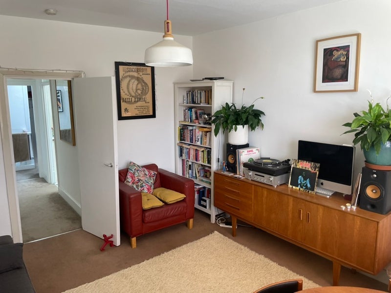 Room Elder Avenue in Greater London