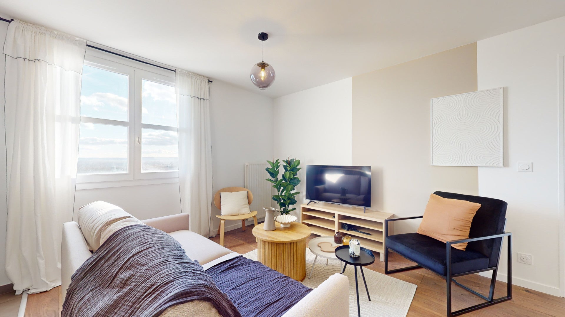 Appartement Place des Colonnes Hubert Renaud à Cergy
