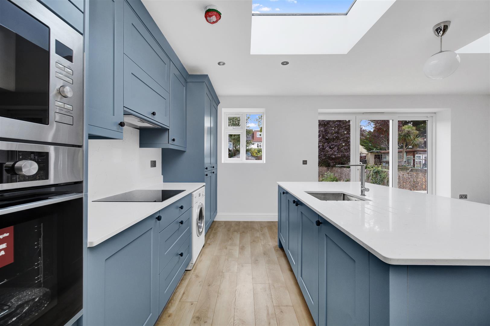 House Petworth Road in Greater London
