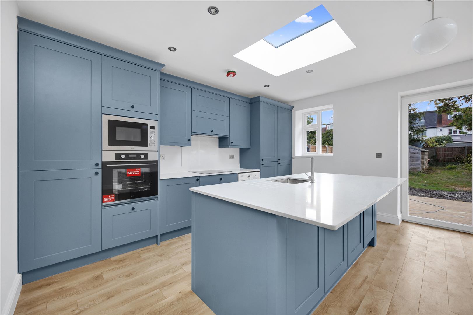 House Petworth Road in Greater London
