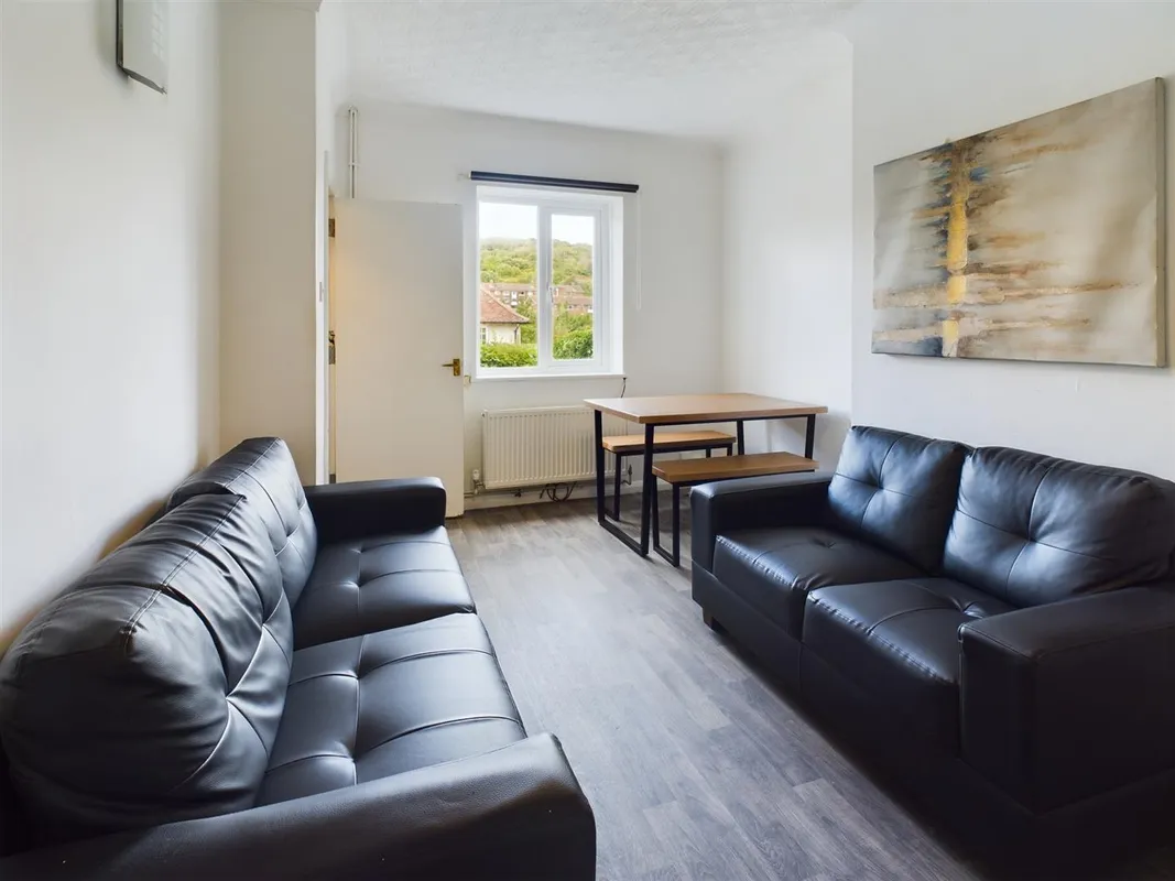 Room Colbourne Avenue in Brighton