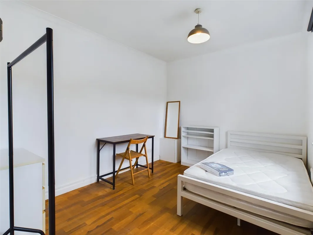 Room Colbourne Avenue in Brighton