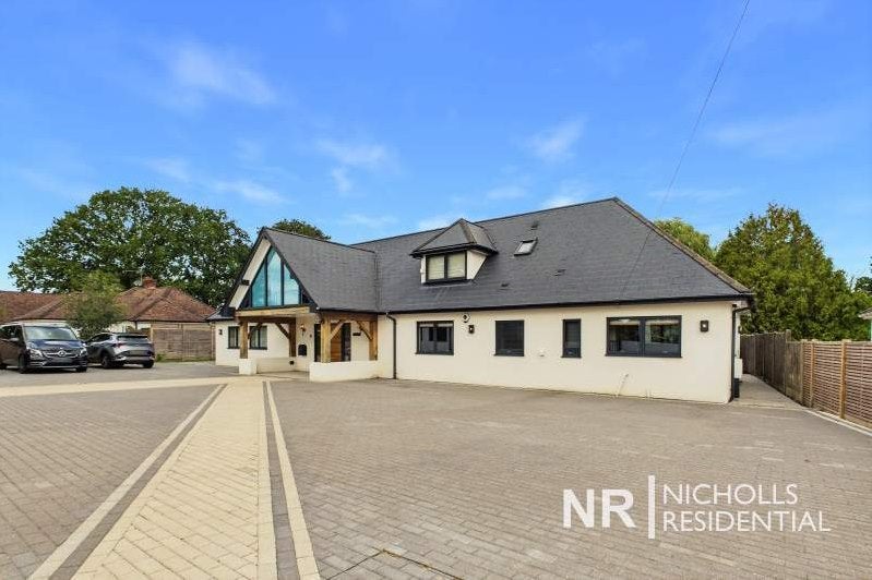 House New Road in Horsham