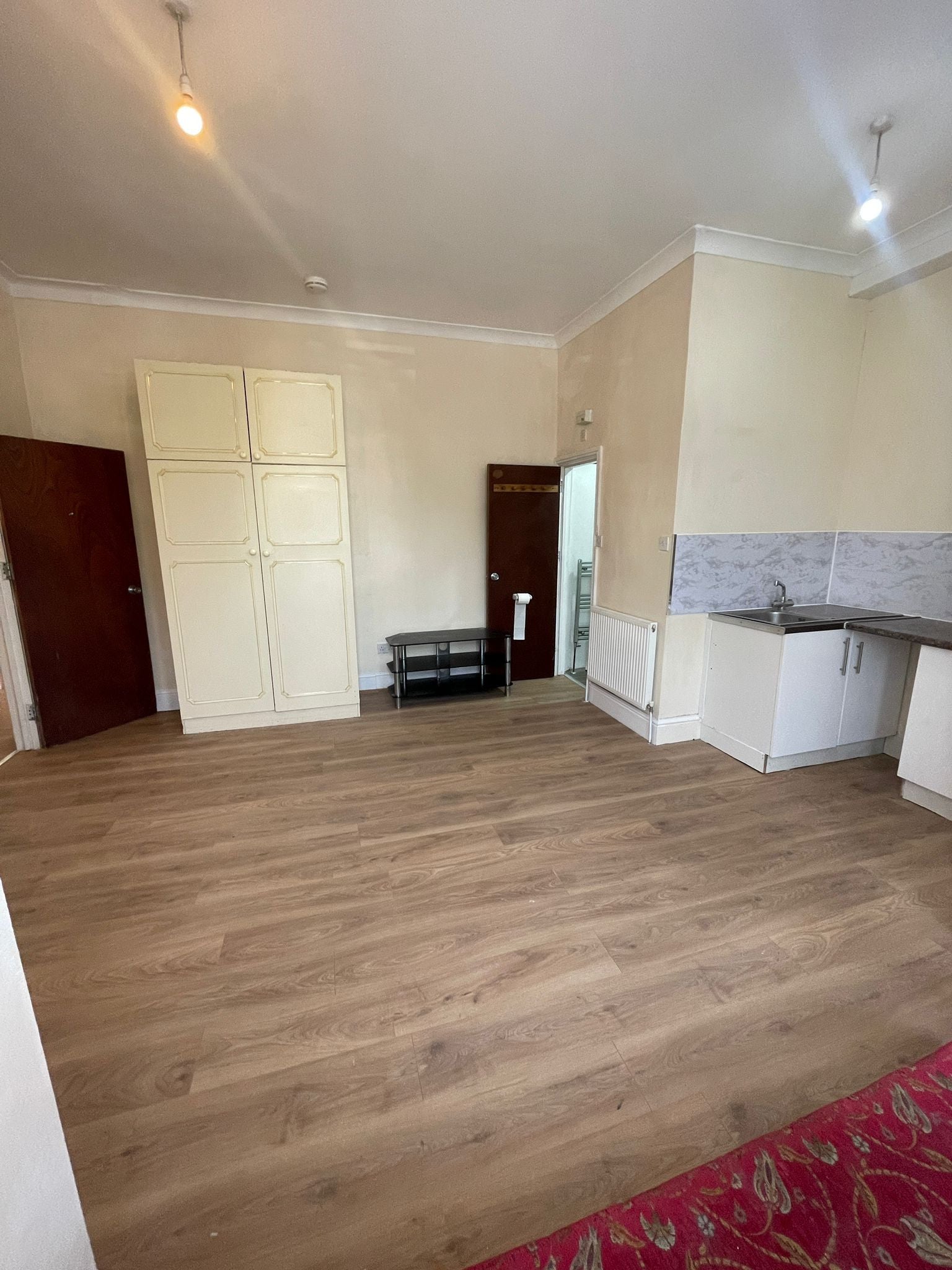 Flat Aldborough Road South in Greater London