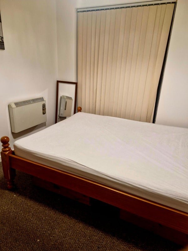 Room Ordsall Lane in Salford