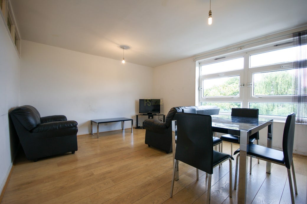 Flat Duddeston Manor Road in Birmingham