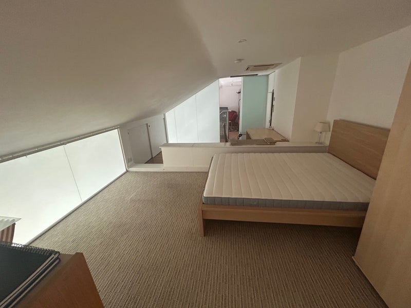 Room Queen Elizabeth Street in Greater London