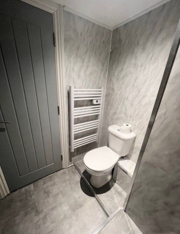 Room Half Edge Lane in Salford