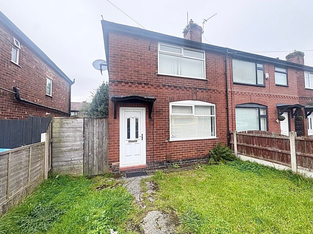 House Williams Crescent in Chadderton