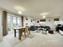 Flat Bhamra Gardens in Maidenhead