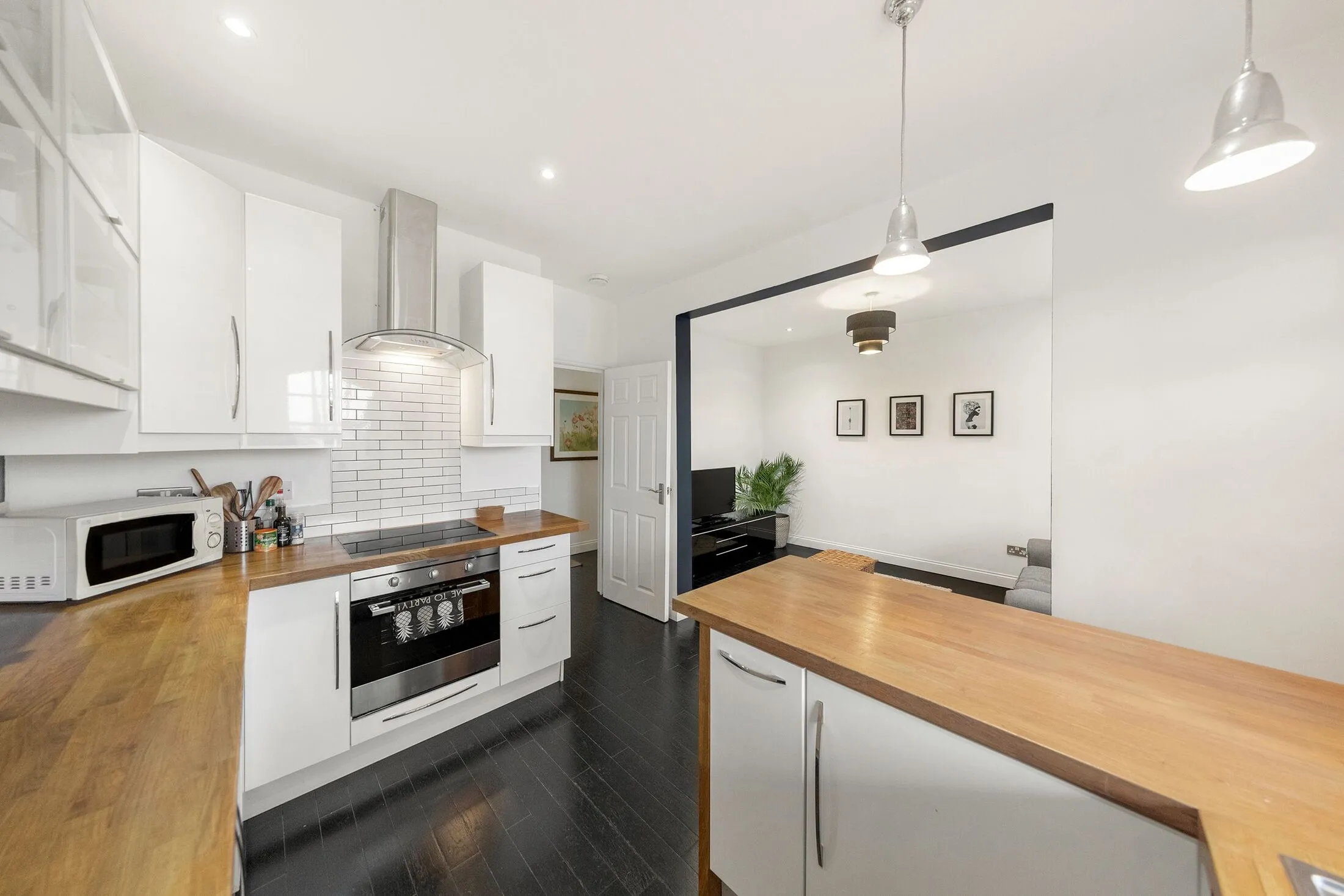 Flat Disbrowe Road in Greater London