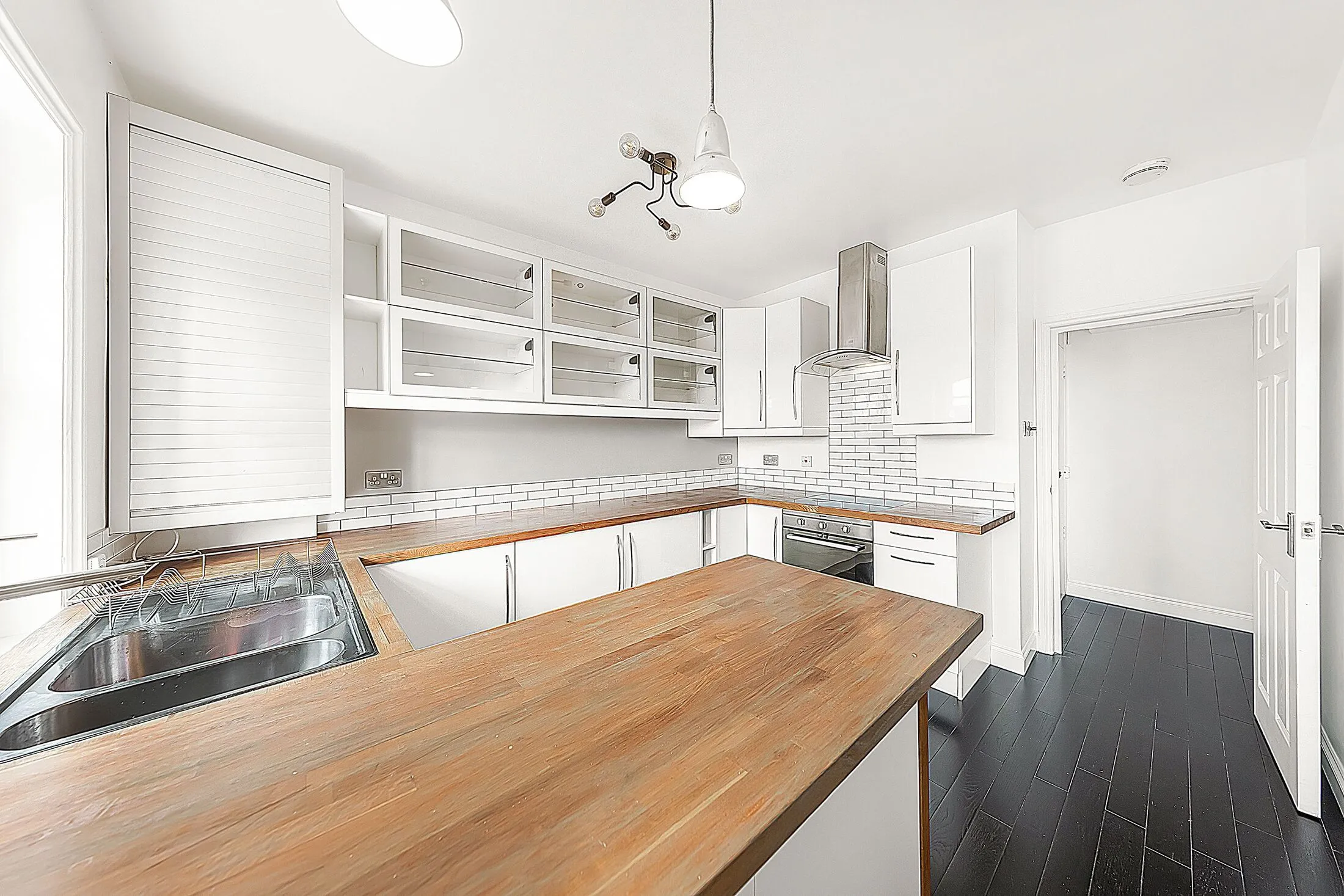Flat Disbrowe Road in Greater London