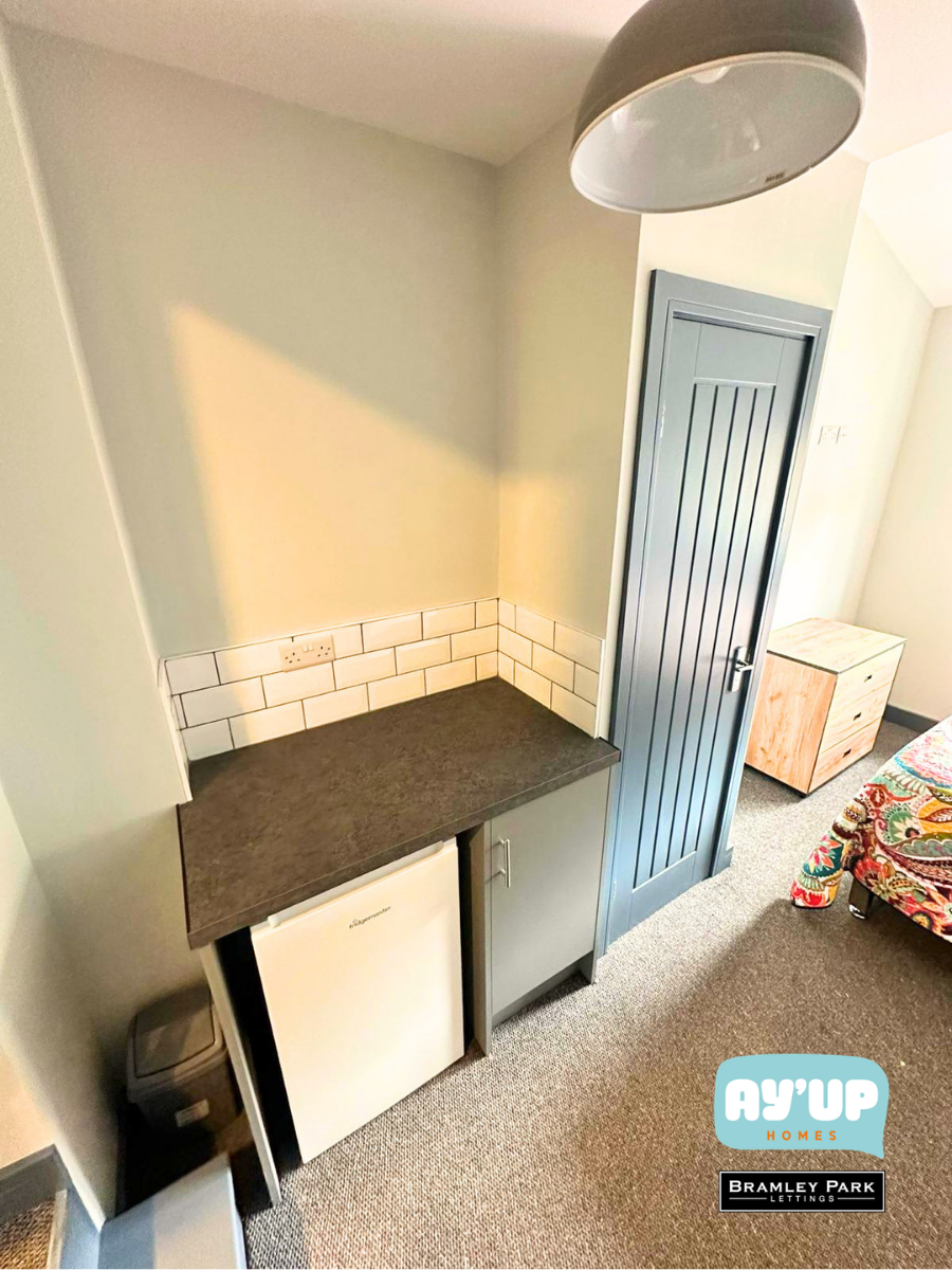 Room Morley Road in Doncaster