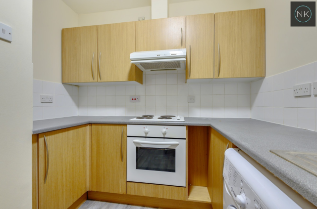 Flat Makepeace Road in Greater London