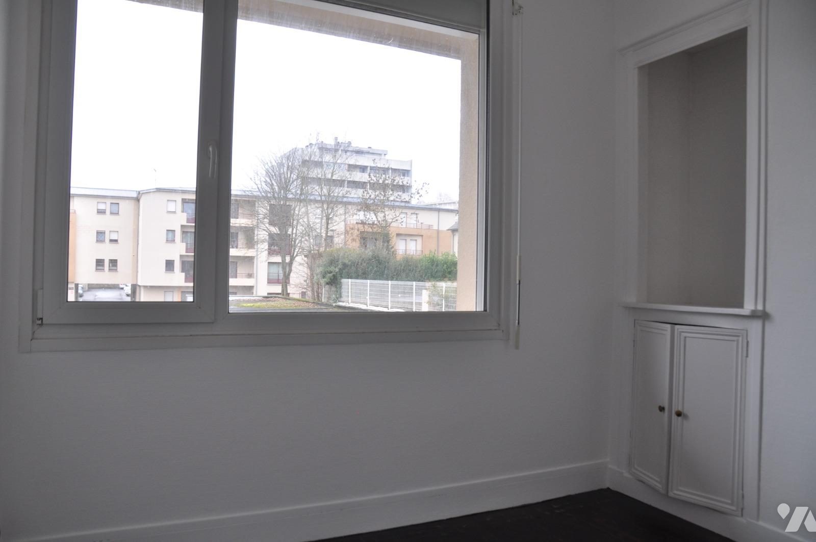 Flat Rue Fontaine Venise in Saint-Lô