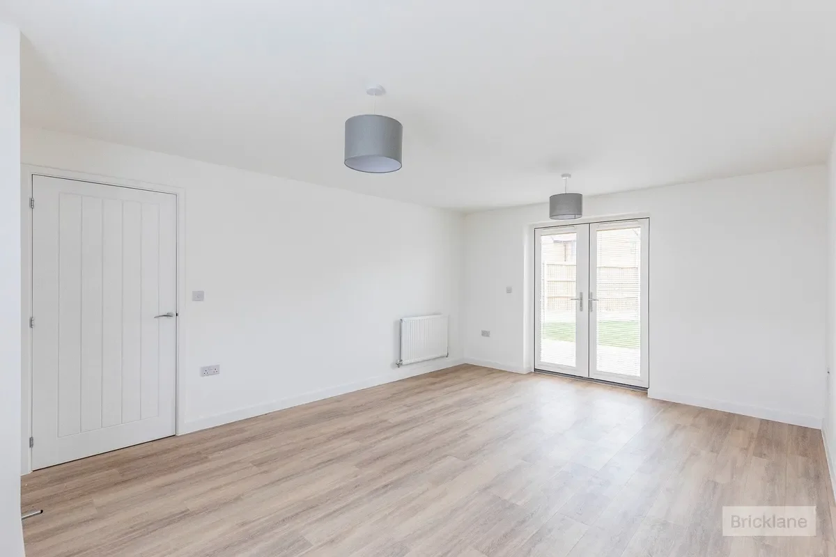 House Walton Way in Wellingborough