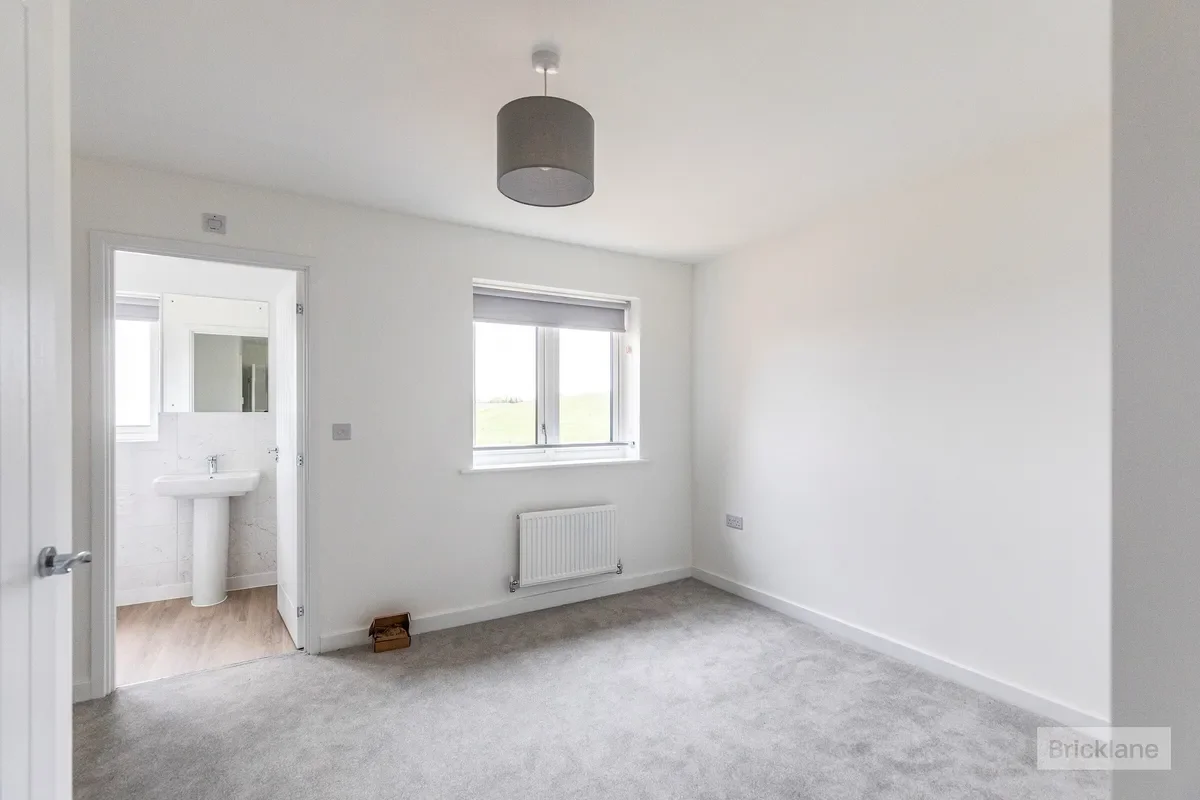 House Walton Way in Wellingborough