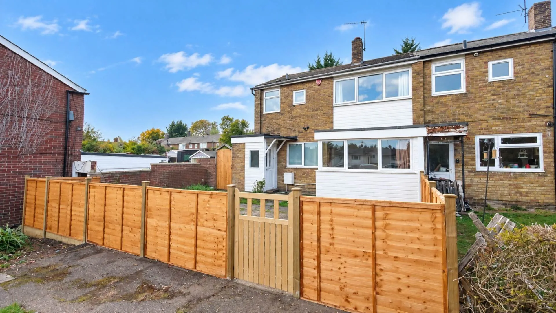 House Travellers Lane in Welwyn Hatfield