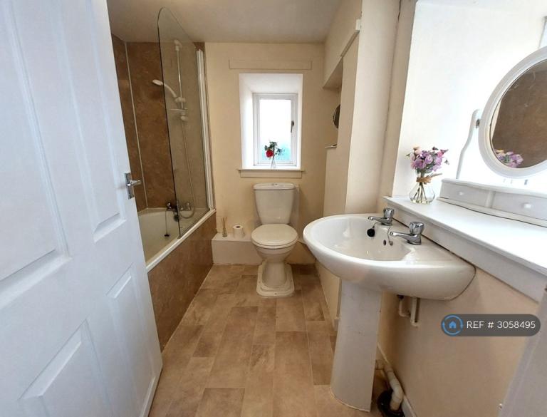 Room Dockhead in Dumfries