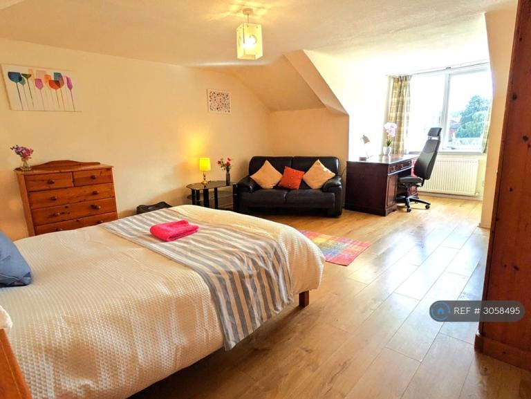 Room Dockhead in Dumfries