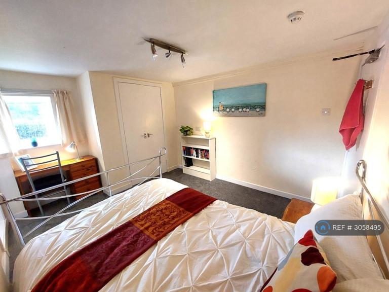 Room Dockhead in Dumfries