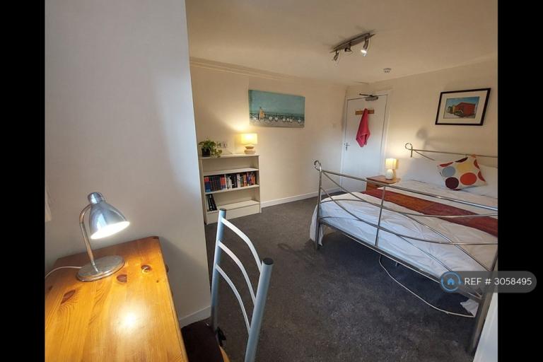 Room Dockhead in Dumfries