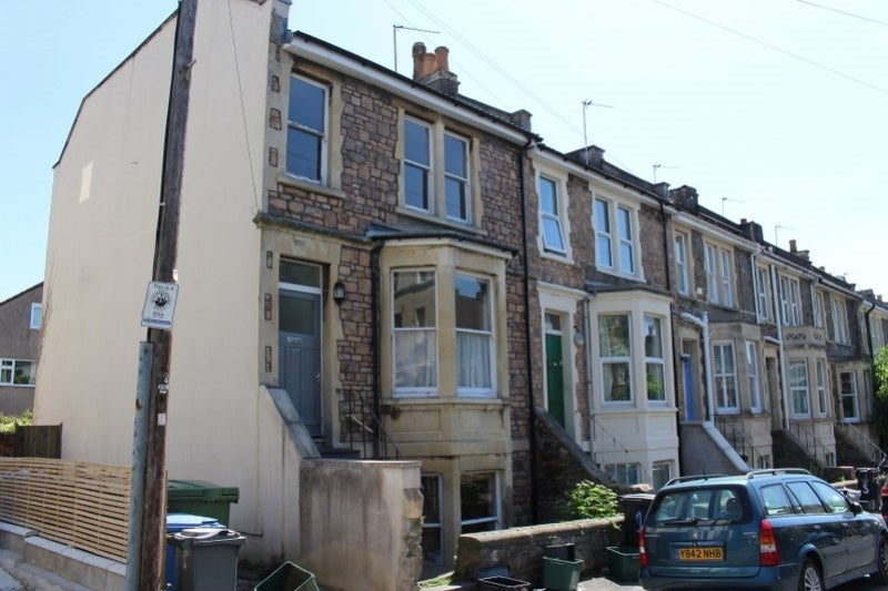 Flat Cowper Road in Bristol