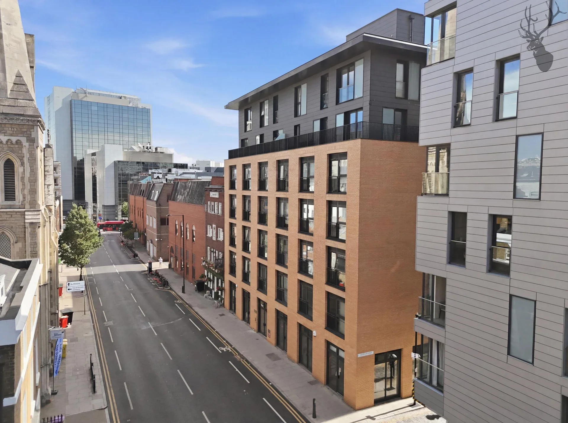 Flat Court Yard in Greater London