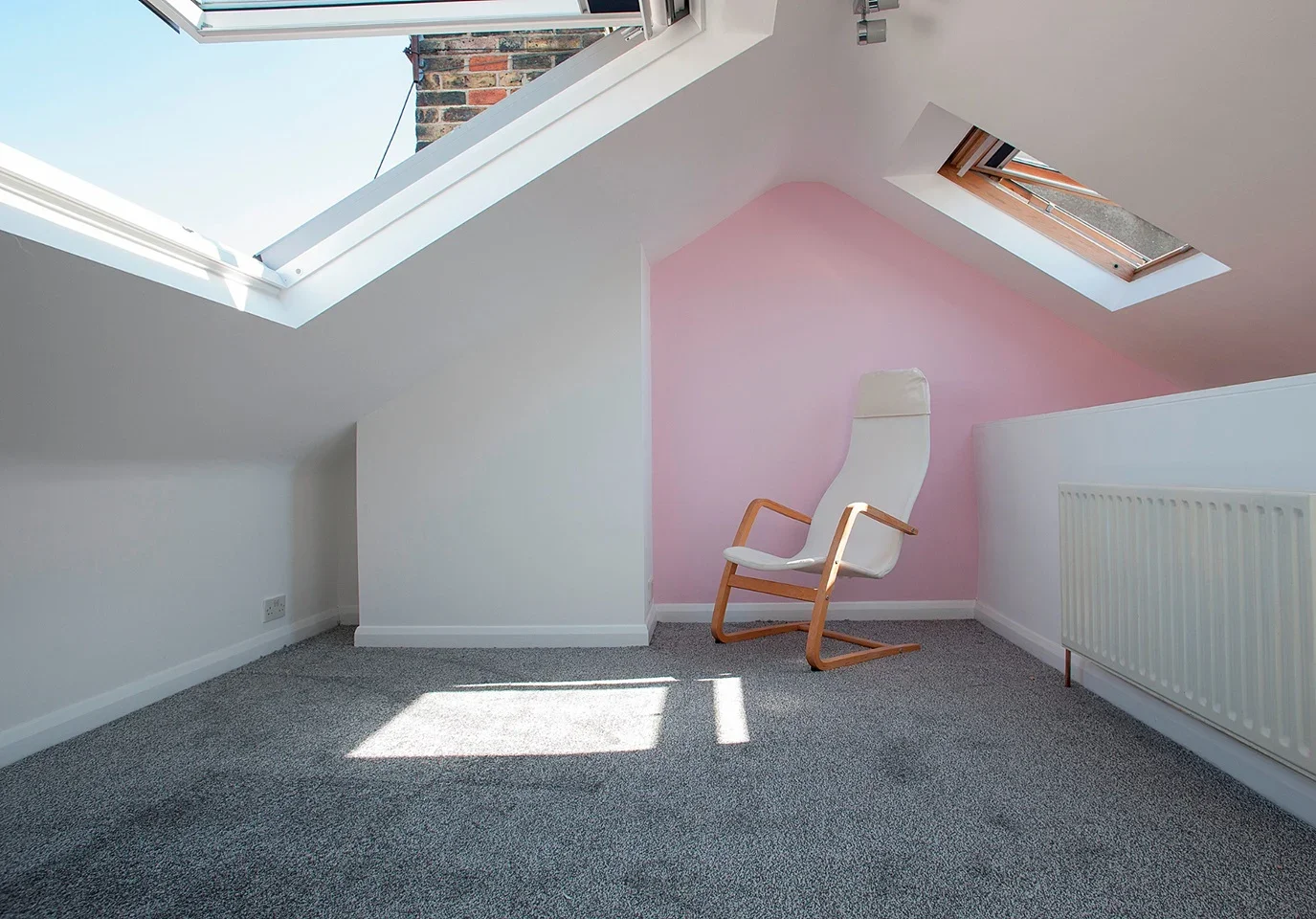 Flat Dafforne Road in Greater London