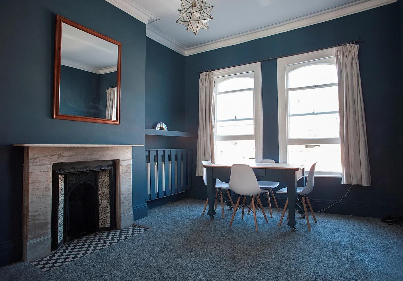 Flat Dafforne Road in Greater London