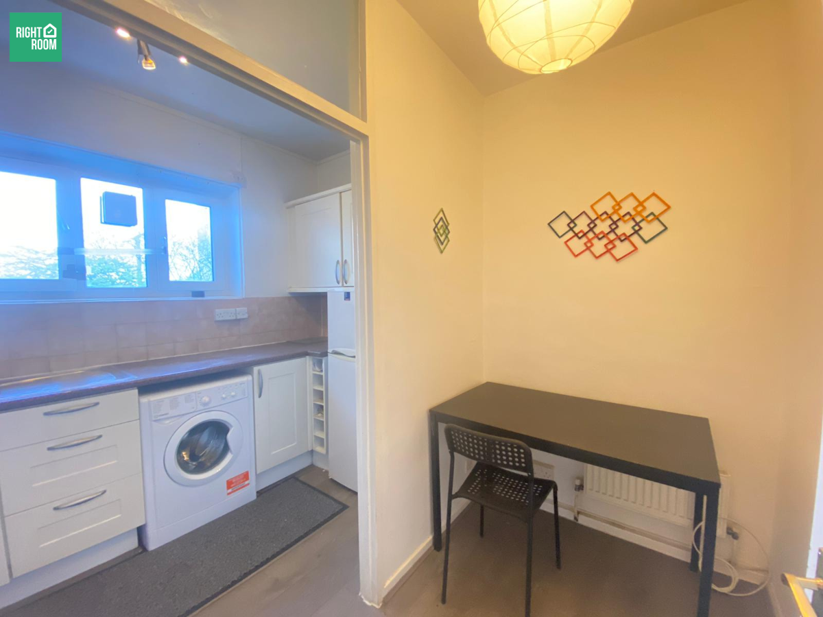 Flat Stanhope Street in Greater London