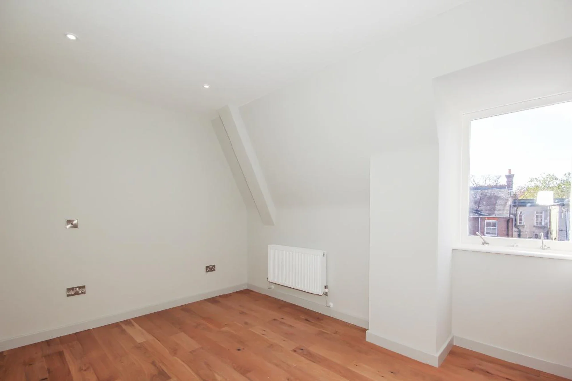 Flat Vaughan Road in St Albans