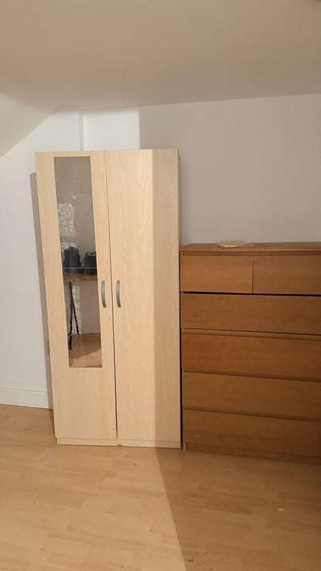 Room Hervey Park Road in Greater London