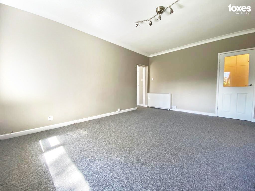 Flat Madeira Road in Bournemouth