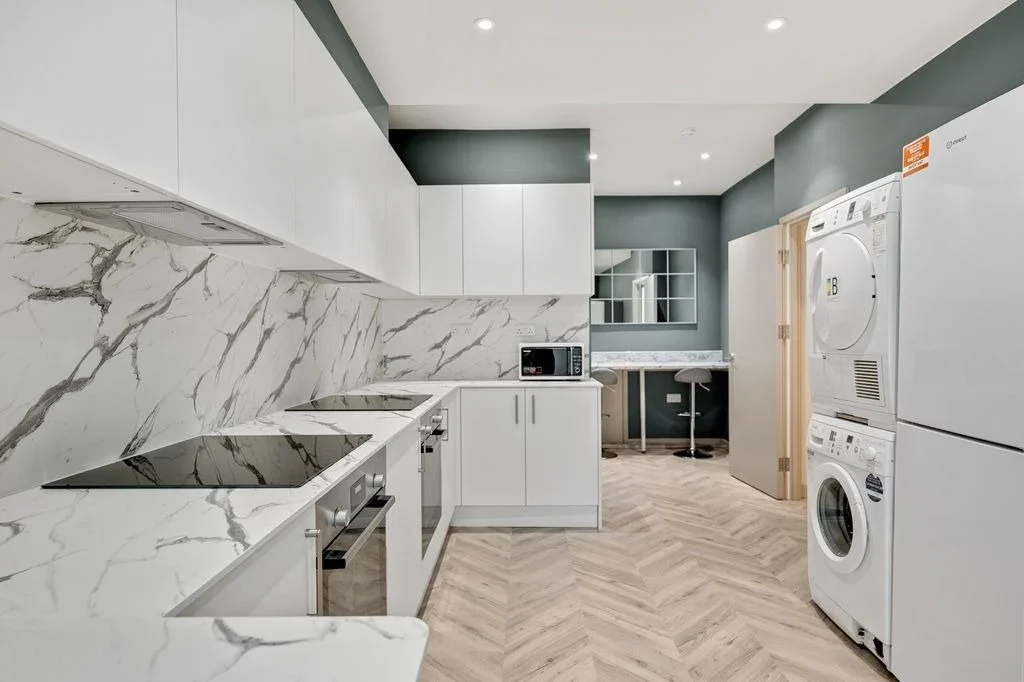 Room London Road in Greater London