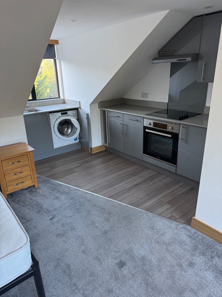Room Broke Farm Drive in Greater London