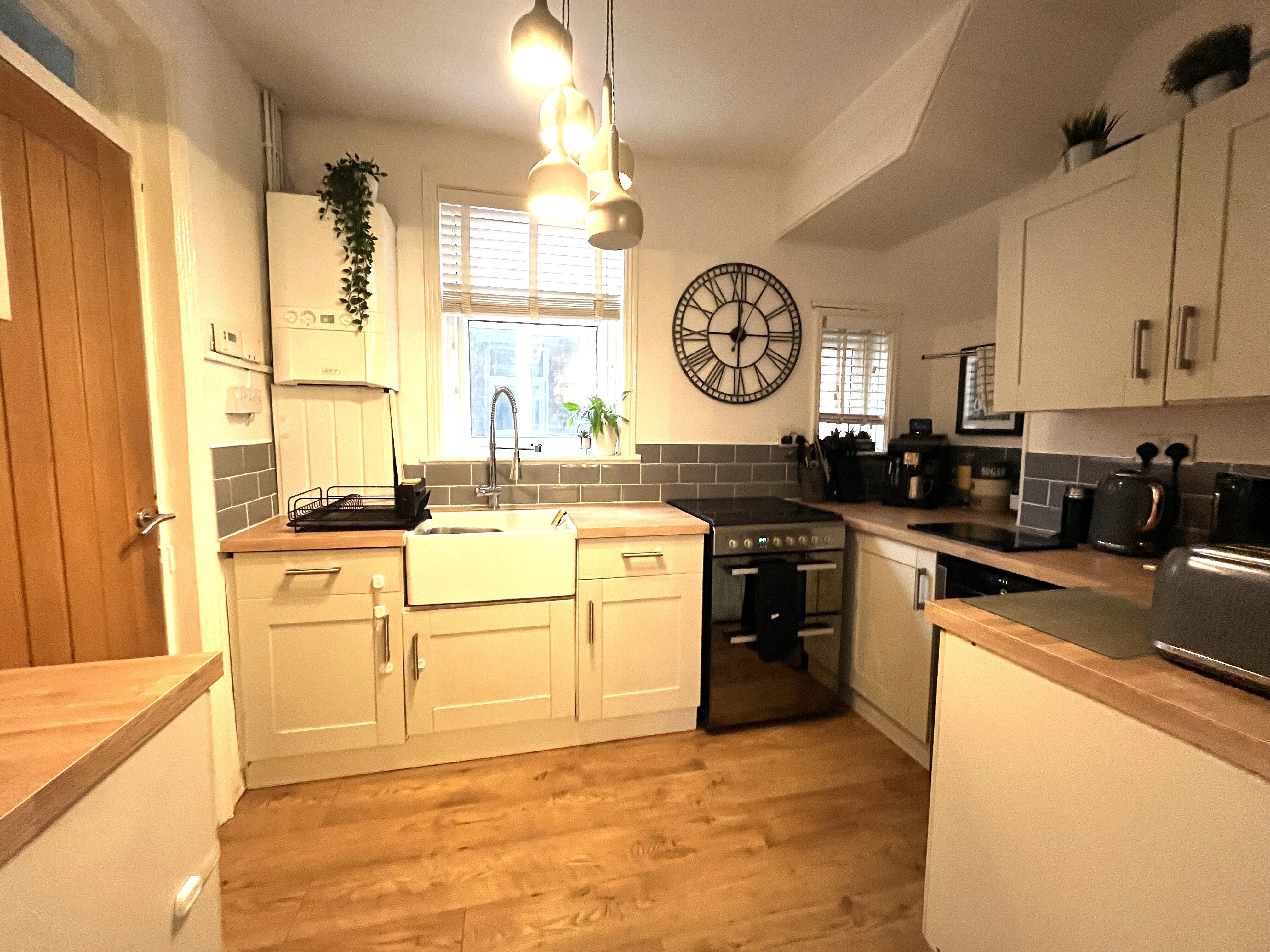 Flat Wardrew Road in Exeter