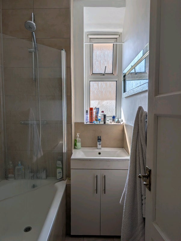 Room Darling Row in Greater London
