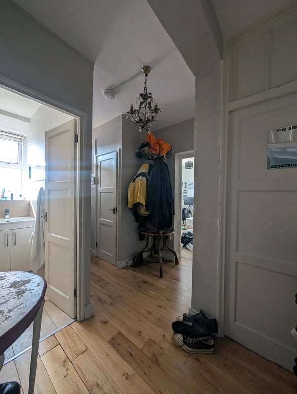 Room Darling Row in Greater London