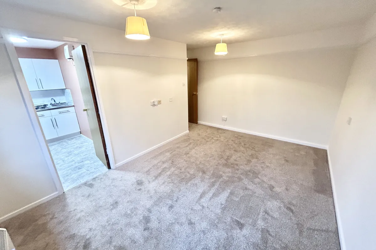 Flat Celia Close in Waterlooville