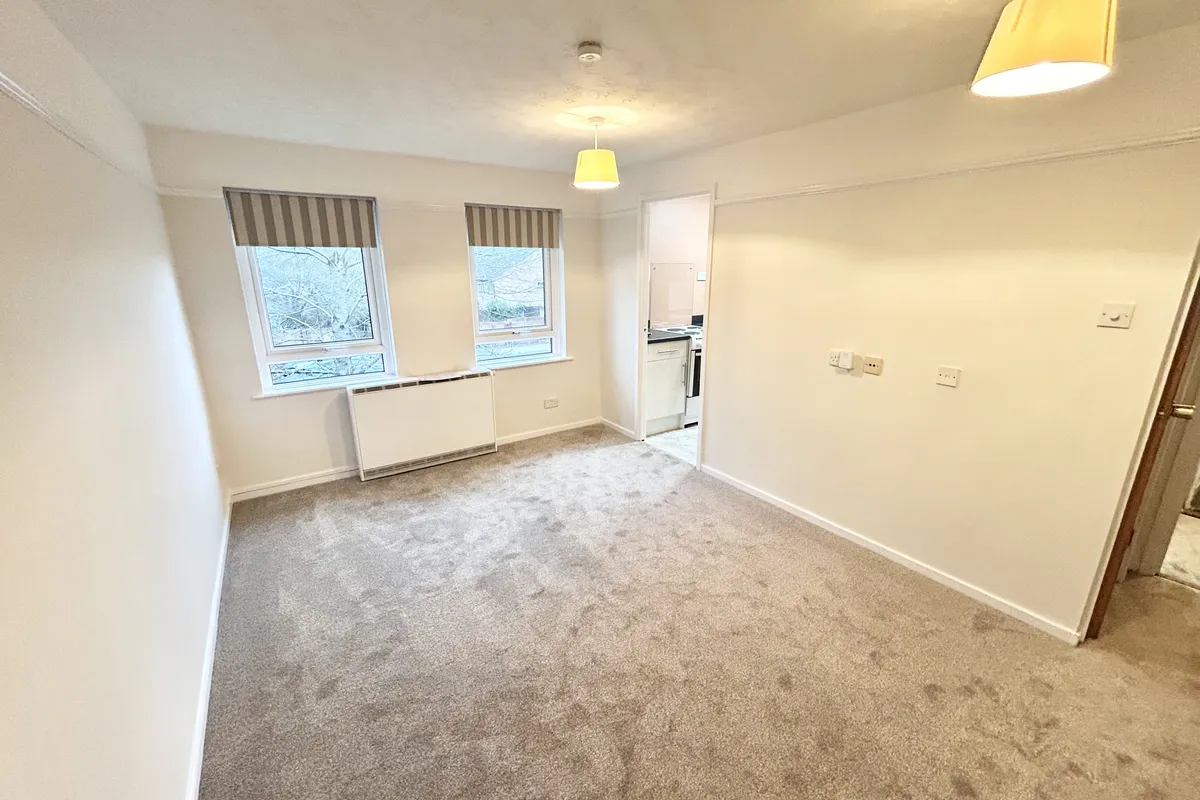 Flat Celia Close in Waterlooville