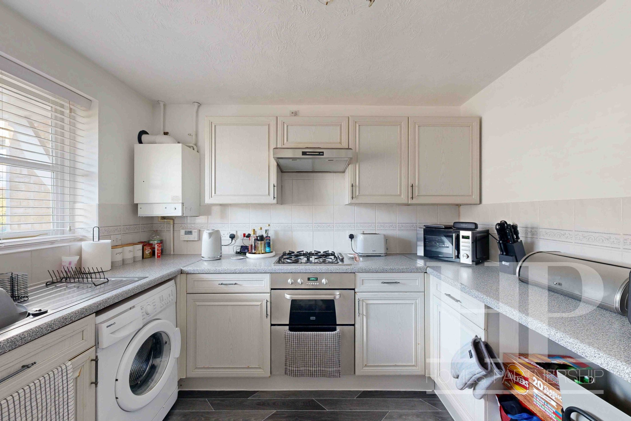 House Boleyn Close in Crawley
