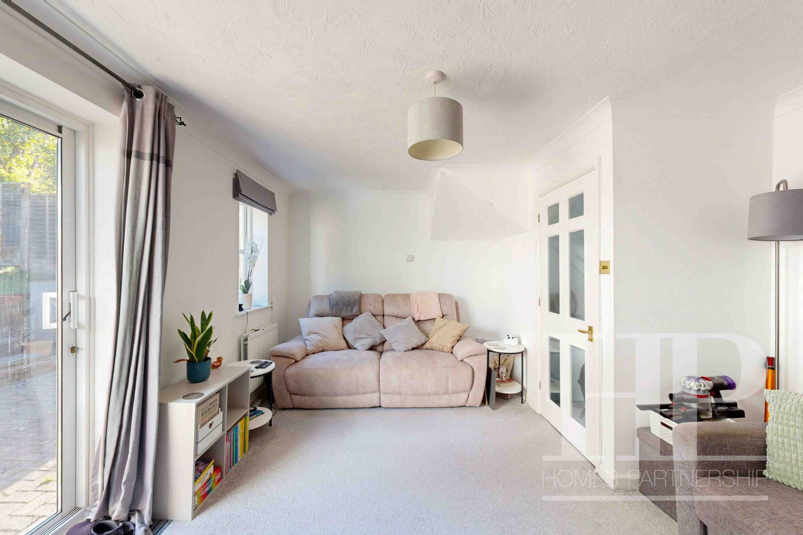 House Boleyn Close in Crawley