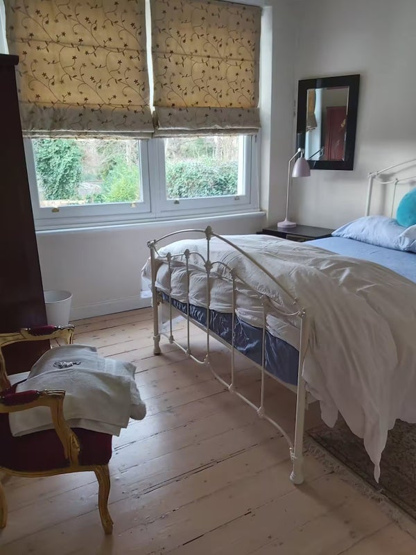 Room Collingwood Avenue in Greater London